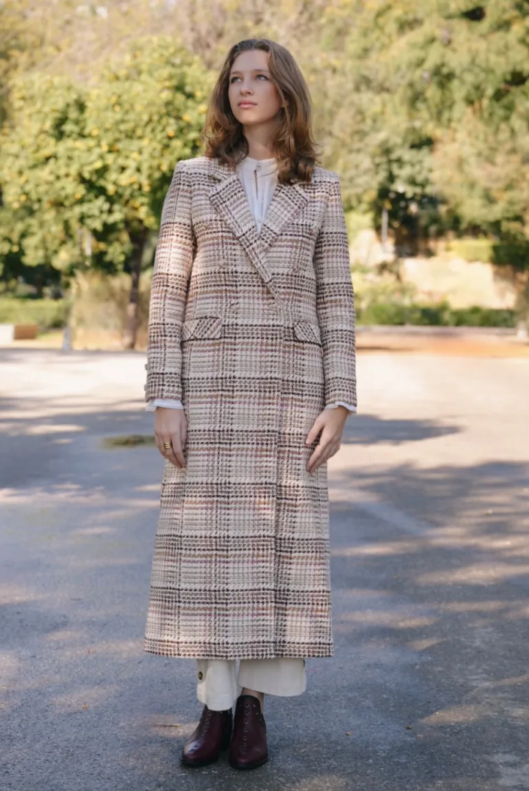 Abrigo Jimena Cuadros Beige - The Nook Store