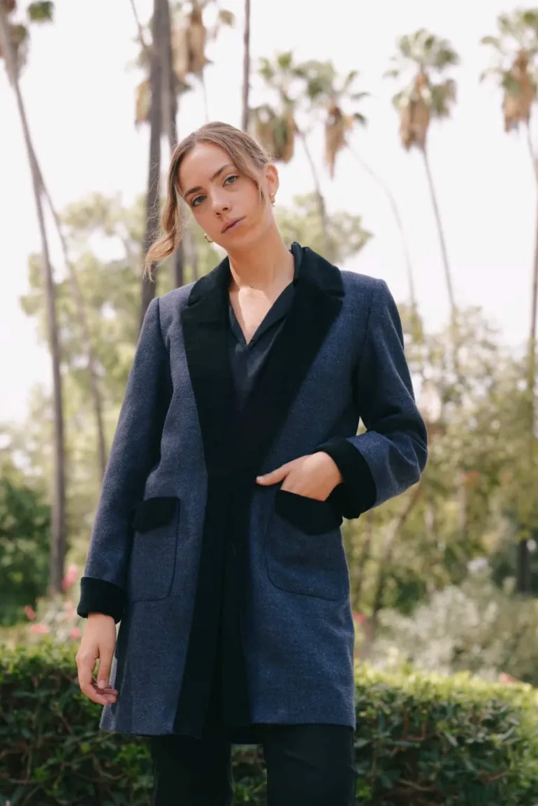 Abrigo Mery Corto Azul / Negro - The Nook Store