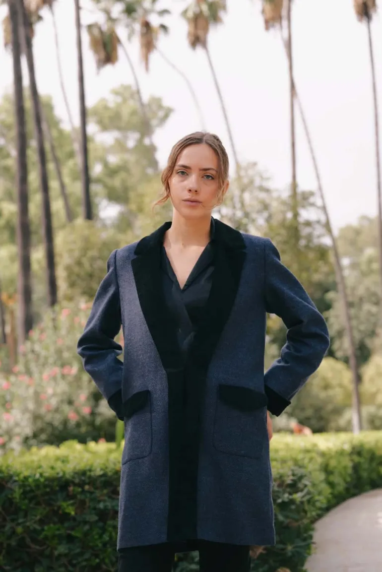 Abrigo Mery Corto Azul / Negro - The Nook Store