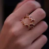 Anillo cruzado estrecho. Nuevo Diseño - THE NOOK STORE
