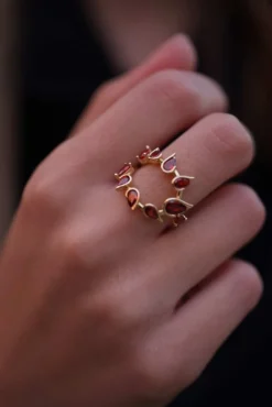 Anillo cruzado estrecho. Nuevo Diseño - THE NOOK STORE