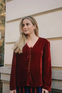 Blusa Camille Terciopelo Teja - The Nook Store