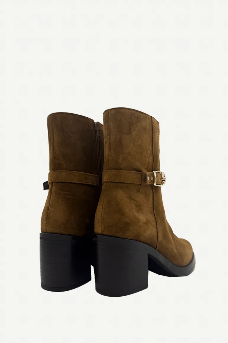 Botas Leyna Ante Cuero - The Nook Store