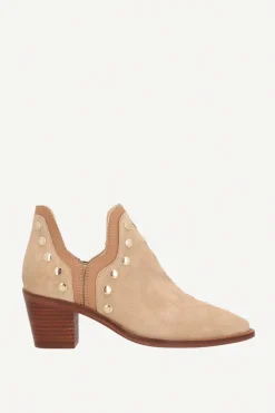 Botas Mer Tacón Alto Ante Beige Tachuela Dorada - The Nook Store