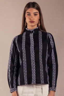 Camisa Chloe Tira Bordada Blanca - The Nook Store
