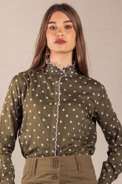Camisa Chloe Verde Kaki Flores Pequeñas - The Nook Store