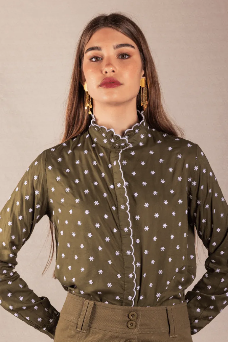 Camisa Chloe Verde Kaki Flores Pequeñas - The Nook Store
