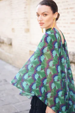 Capa Verde Flores - The Nook Store