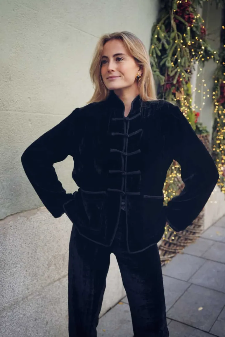 Chaqueta Camille Terciopelo Negro - The Nook Store