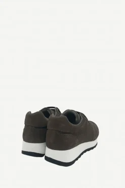 Deportiva Gel Terra - The Nook Store