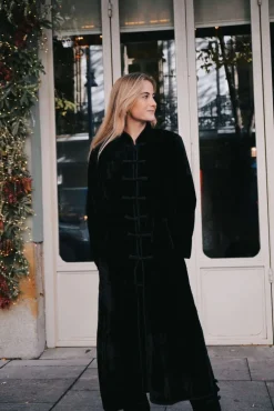 Kimono Camille Terciopelo Negro - The Nook Store