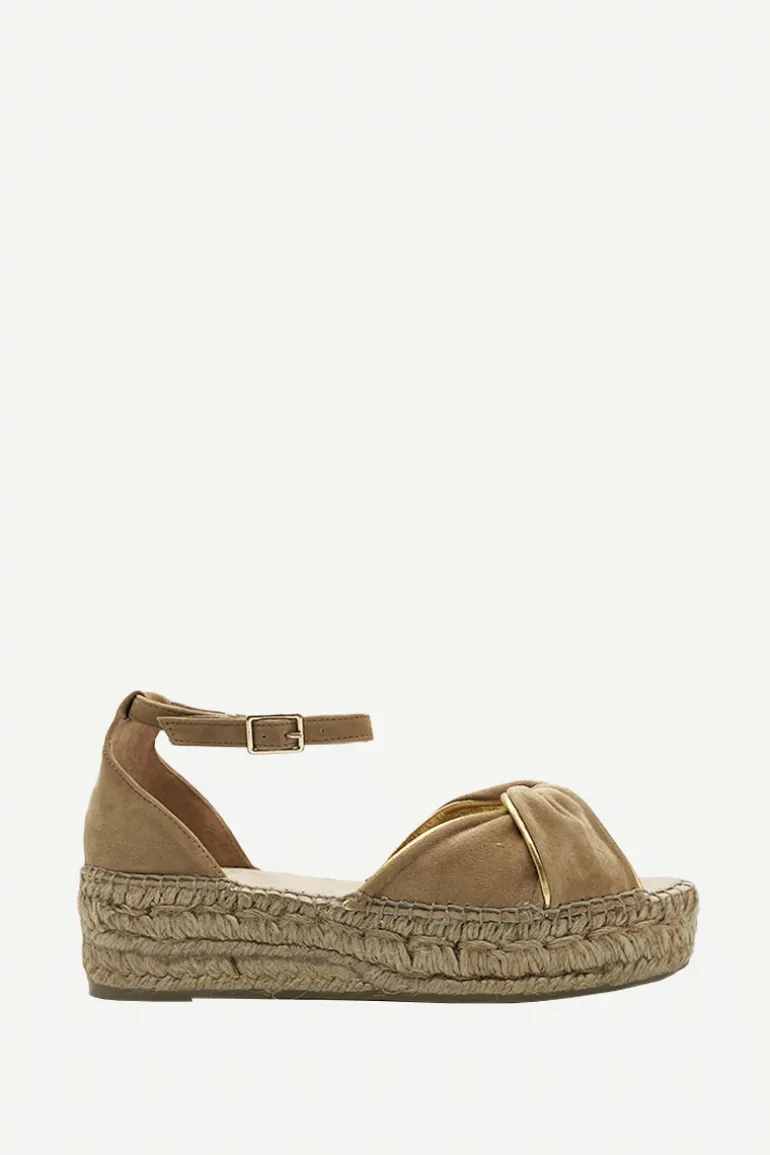 Sandalia Torgos Ante Camello - The Nook Store