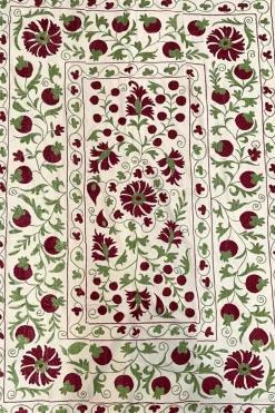 Suzani 129 (145x200) - The Nook Store