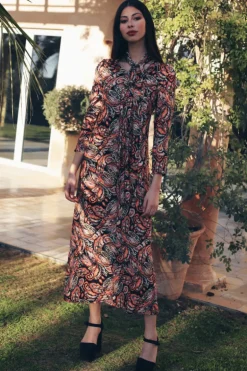 Vestido Teressa Naranja y Negro - The Nook Store